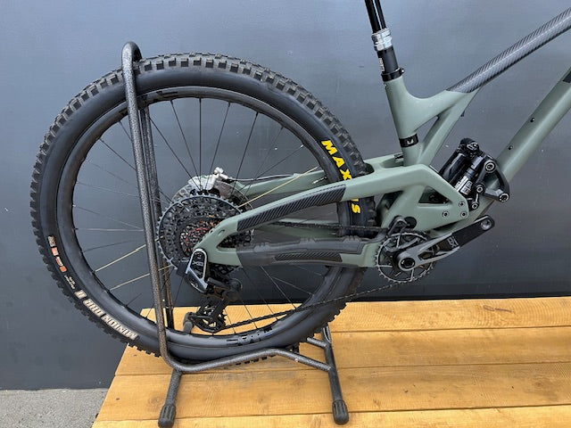 Evil Offering Small Custom Build