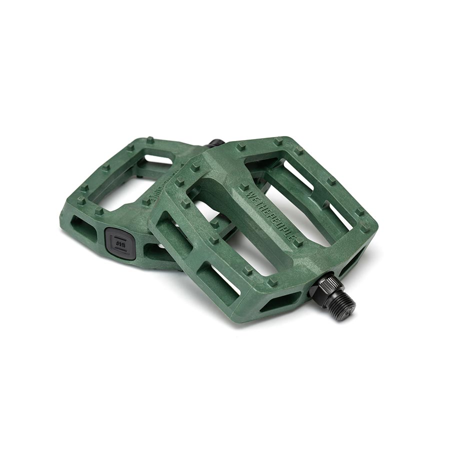 We The People Logic Platform Pedals Body: Nylon Spindle: Cr-Mo 9/16 Green Pair