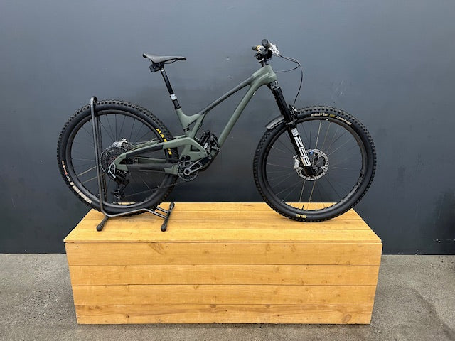 Evil Offering Small Custom Build