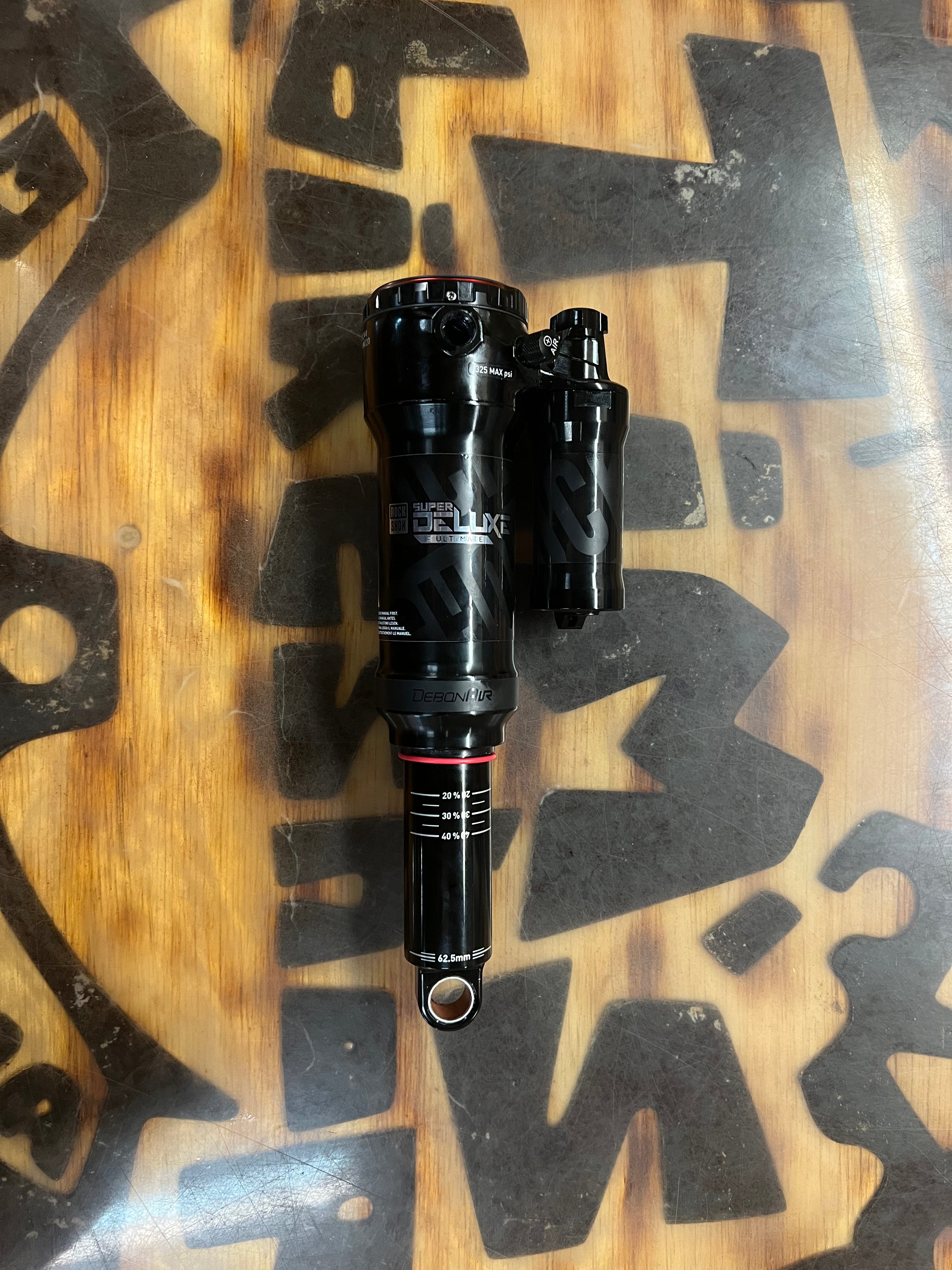 RockShox Super Deluxe 205X62.5 Trunnion