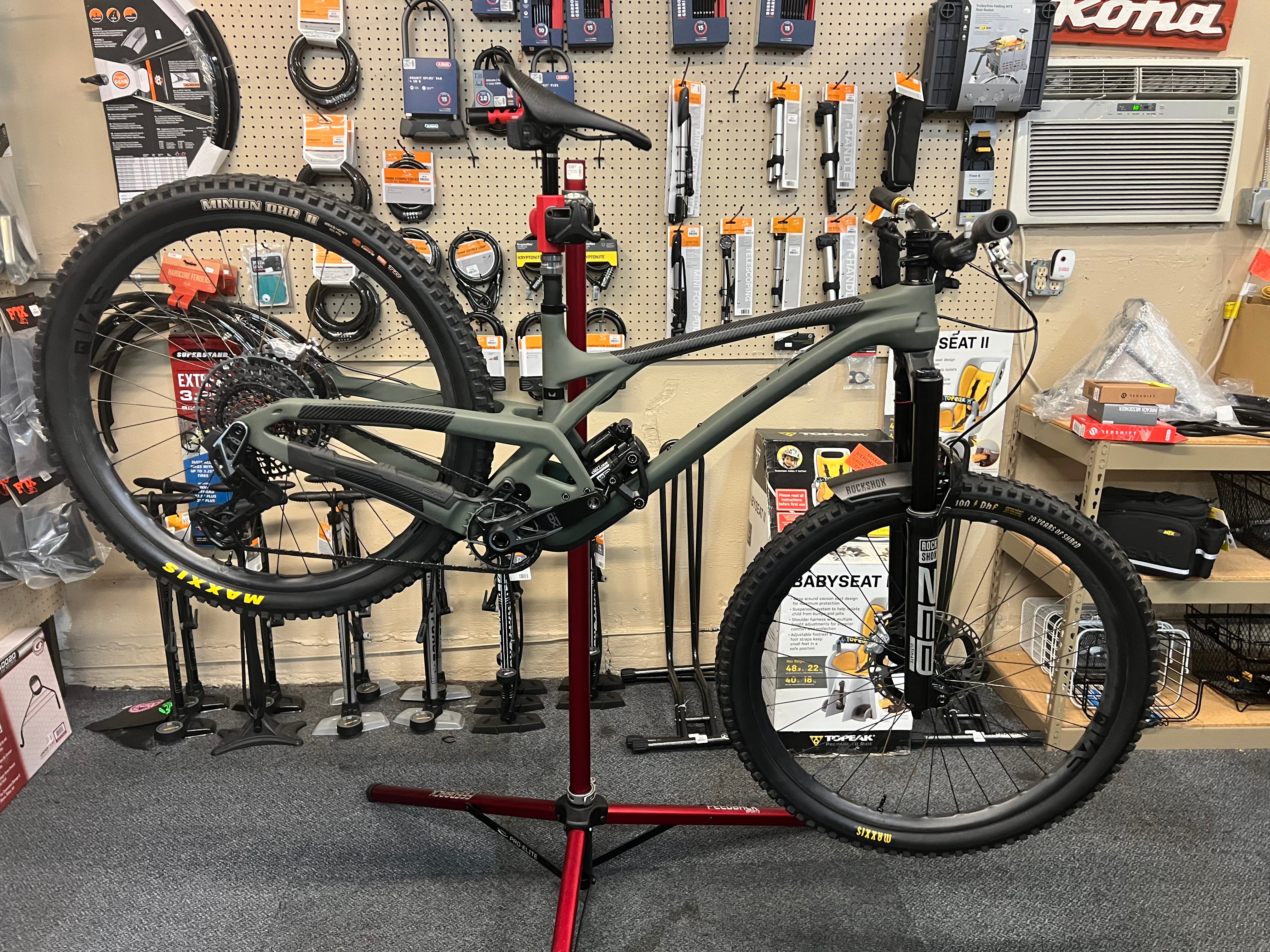 Evil Offering Small Custom Build