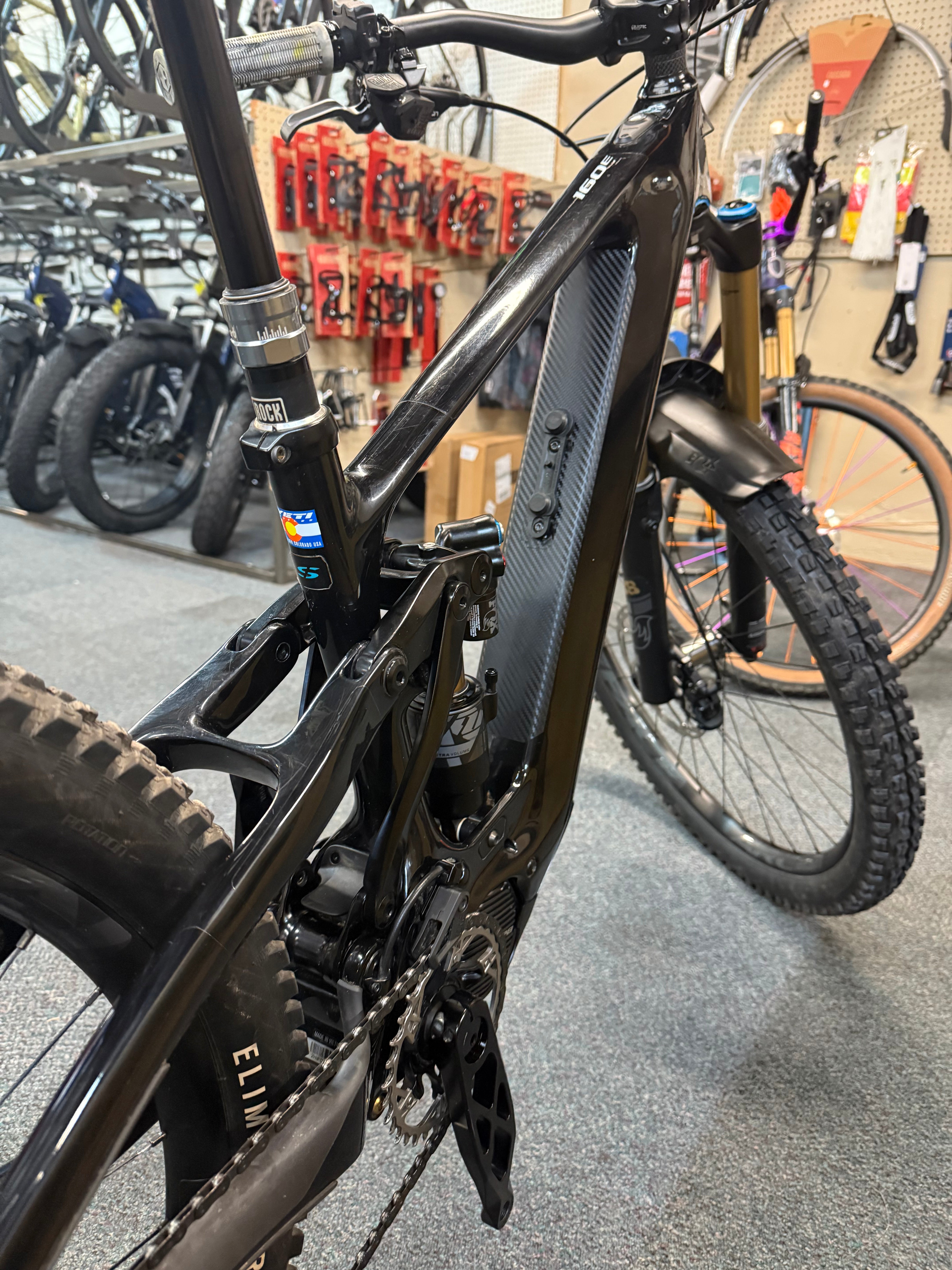 Yeti 160E T-Series Small 29/27.5 Custom Build Black